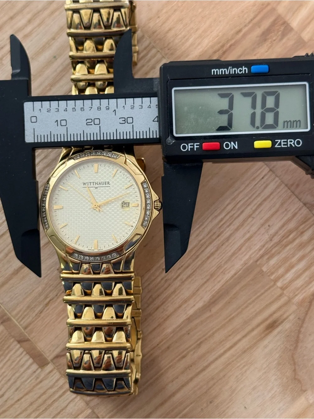 Wittnauer Rare Diamond Vintage Men’s Watch Gold Dial Bracelet Case Date Window